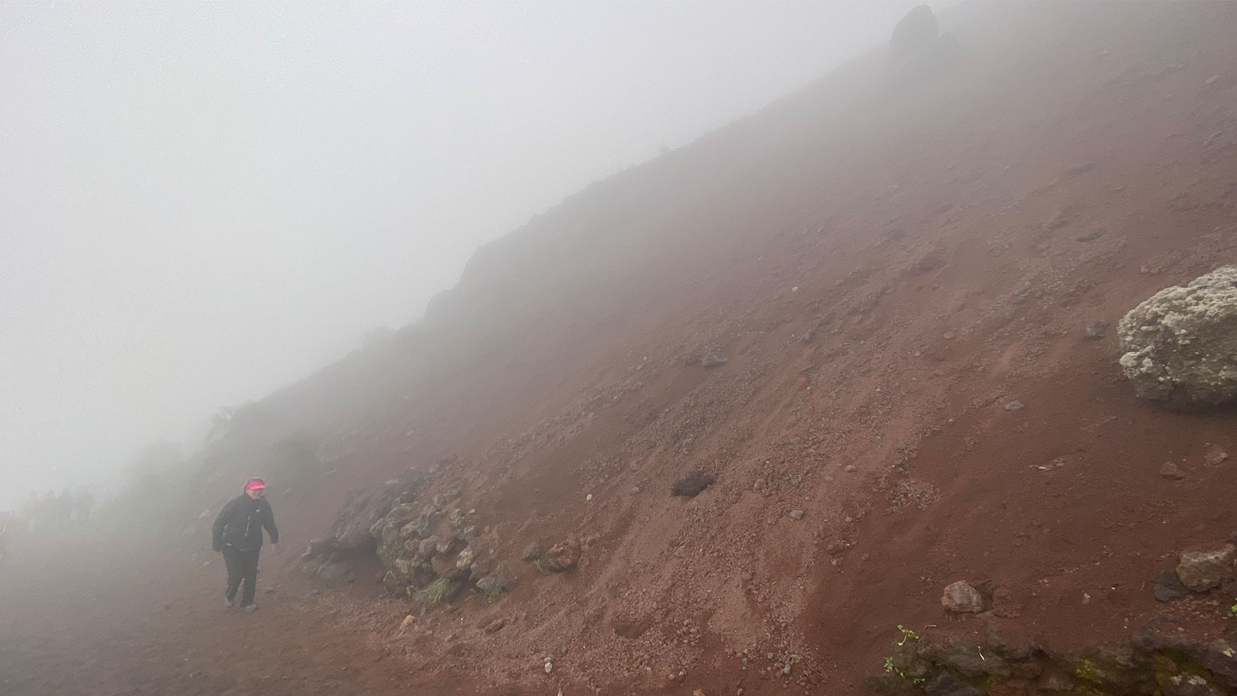 Italien 2025: Aufstieg am Vesuv (Foto: Andreas Kuhrt)