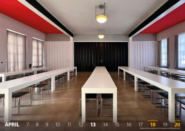 Fotokalender 2025: bauhaus + dessau: Kantine mit Durchgang zur Bühne (Foto/Gestaltung: Manuela Hahnebach/Andreas Kuhrt)