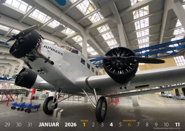 Fotokalender 2025: bauhaus + dessau: Ju 52 im Technikmuseum Hugo Junkers in Dessau (Foto/Gestaltung: Andreas Kuhrt)