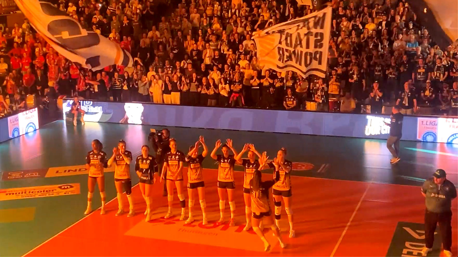 Suhl Wolfsgrube, 22.04.2026: Finale Deutsche Meisterschaft Volleyball Frauen: VfB Suhl Lotto Thüringen : Dresdner SC (Foto: Andreas Kuhrt)