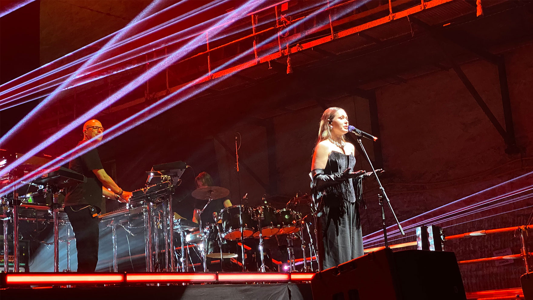 Erlebnis Bergwerk Merkers 2026: Konzert Schiller: Sängerin Julia Sanina (The Hardkiss) (Foto: Andreas Kuhrt)