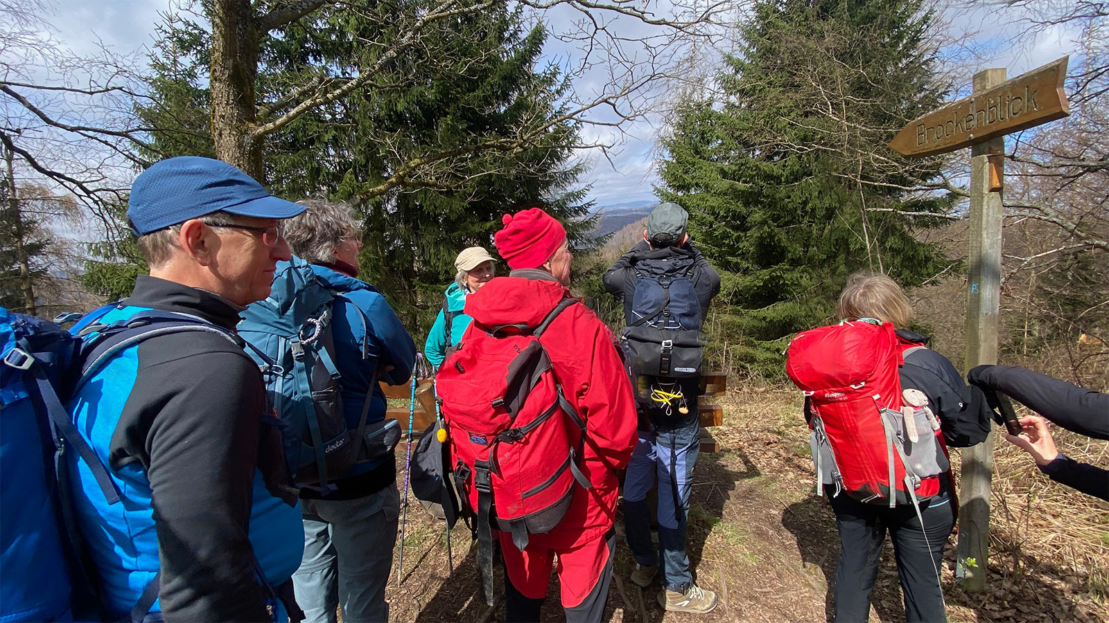 Osterwanderung Grünes Band 2026: Harz: Brockenblick an der Wendeleiche (Foto: Andreas Kuhrt)