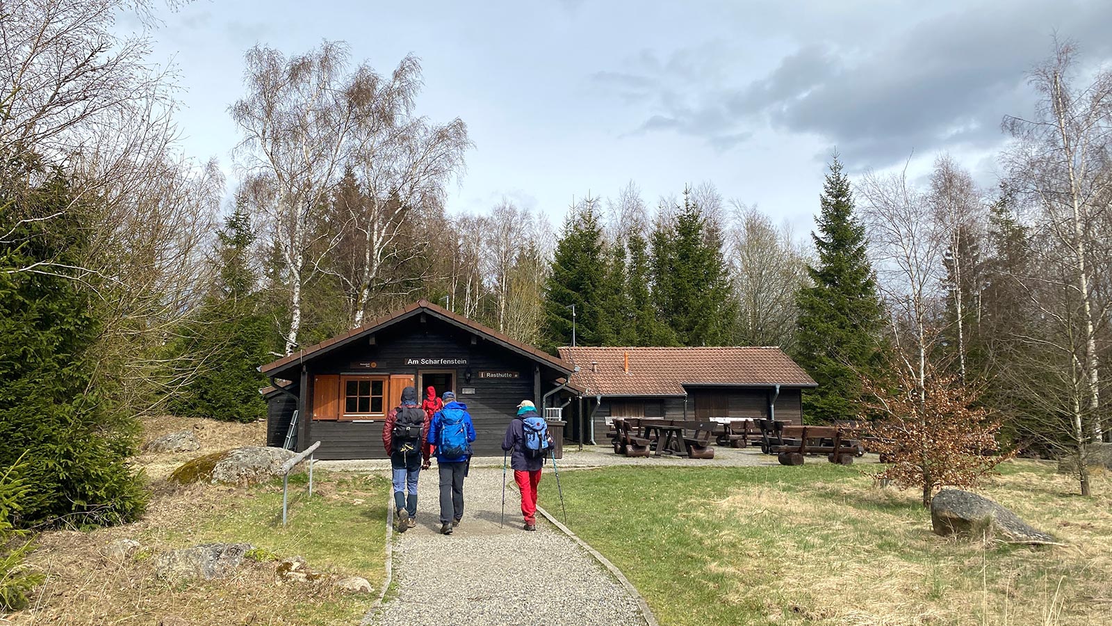 Osterwanderung Grünes Band 2026: Harz: Naturpark-Rasthütte Am Scharfenstein (Foto: Andreas Kuhrt)