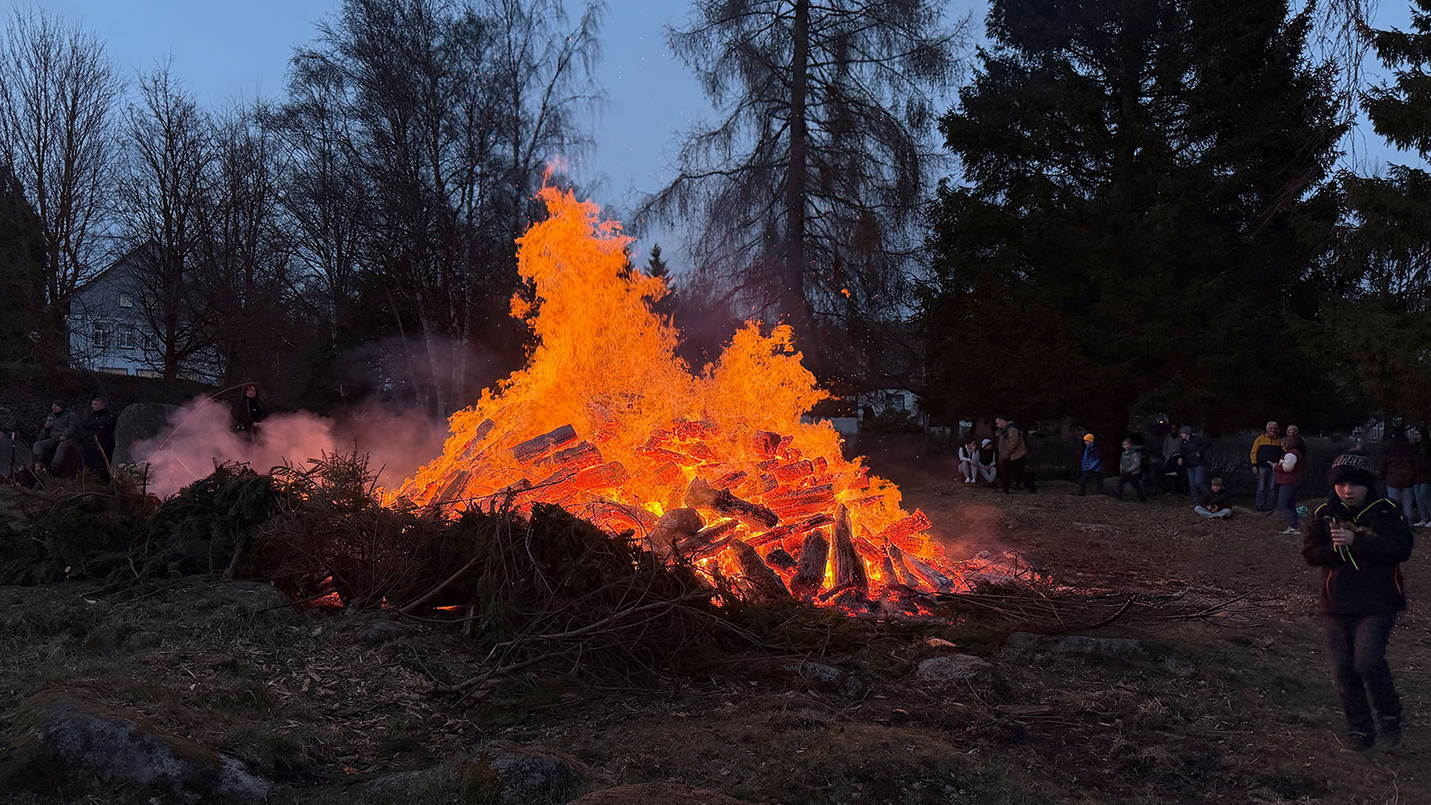 Osterwanderung Grünes Band 2026: Harz: Schierke: Osterfeuer im Kurpark (Foto: Manuela Hahnebach)