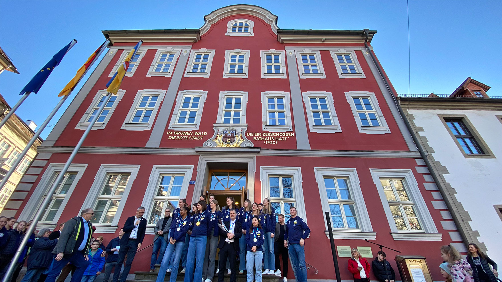 Suhl, Altes Rathaus, 02.03.2026: Empfang der Bundesliga-Volleyballerinnen VfB Suhl Lotto Thüringen: Pokalsiegerinnen 2026 (Foto: Andreas Kuhrt)