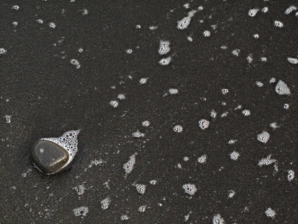 Serie: Strand 4 . Rinella auf Salina . Liparische Inseln (Foto: Andreas Kuhrt 2011)