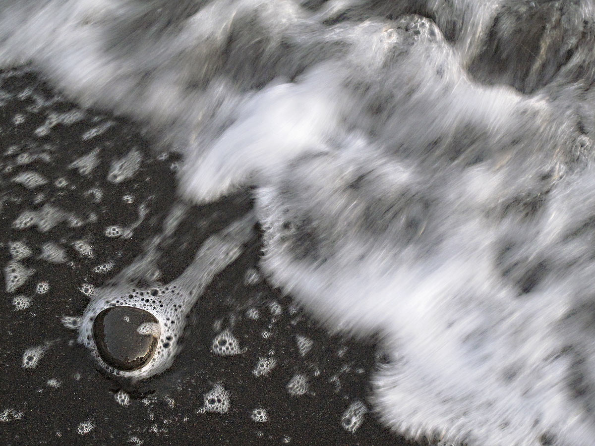 Serie: Strand 3 . Rinella auf Salina . Liparische Inseln (Foto: Andreas Kuhrt 2011)