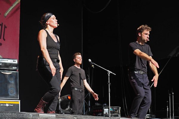 Humanophones: Quelen Lamouroux, Joris Le Dantec & Rémi Leclerc . Rudolstadt-Festival 2017 (Foto: Manuela Hahnebach)