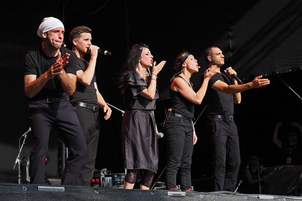 Humanophones: Rémi Leclerc, Joris Le Dantec, Frédérika Alésina, Quelen Lamouroux & Habib Julien WAB . Rudolstadt-Festival 2017 (Foto: Manuela Hahnebach)