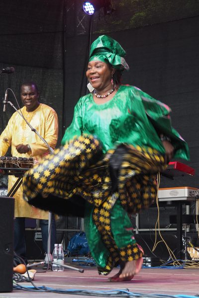 Trio Da Kali: Fodé Lassana Diabaté & Awa Kassé Mady Diabaté . Rudolstadt-Festival 2017 (Foto: Manuela Hahnebach)