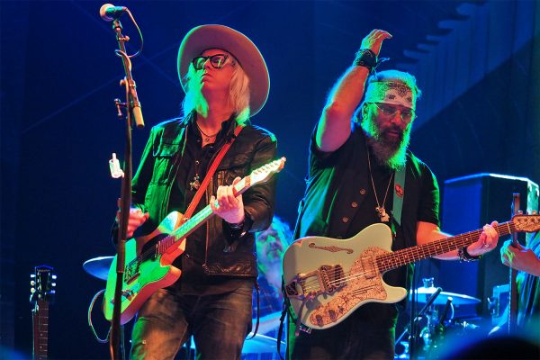 Chris Masterson & Steve Earle (USA) . Rudolstadt-Festival 2018 (Foto: Manuela Hahnebach)