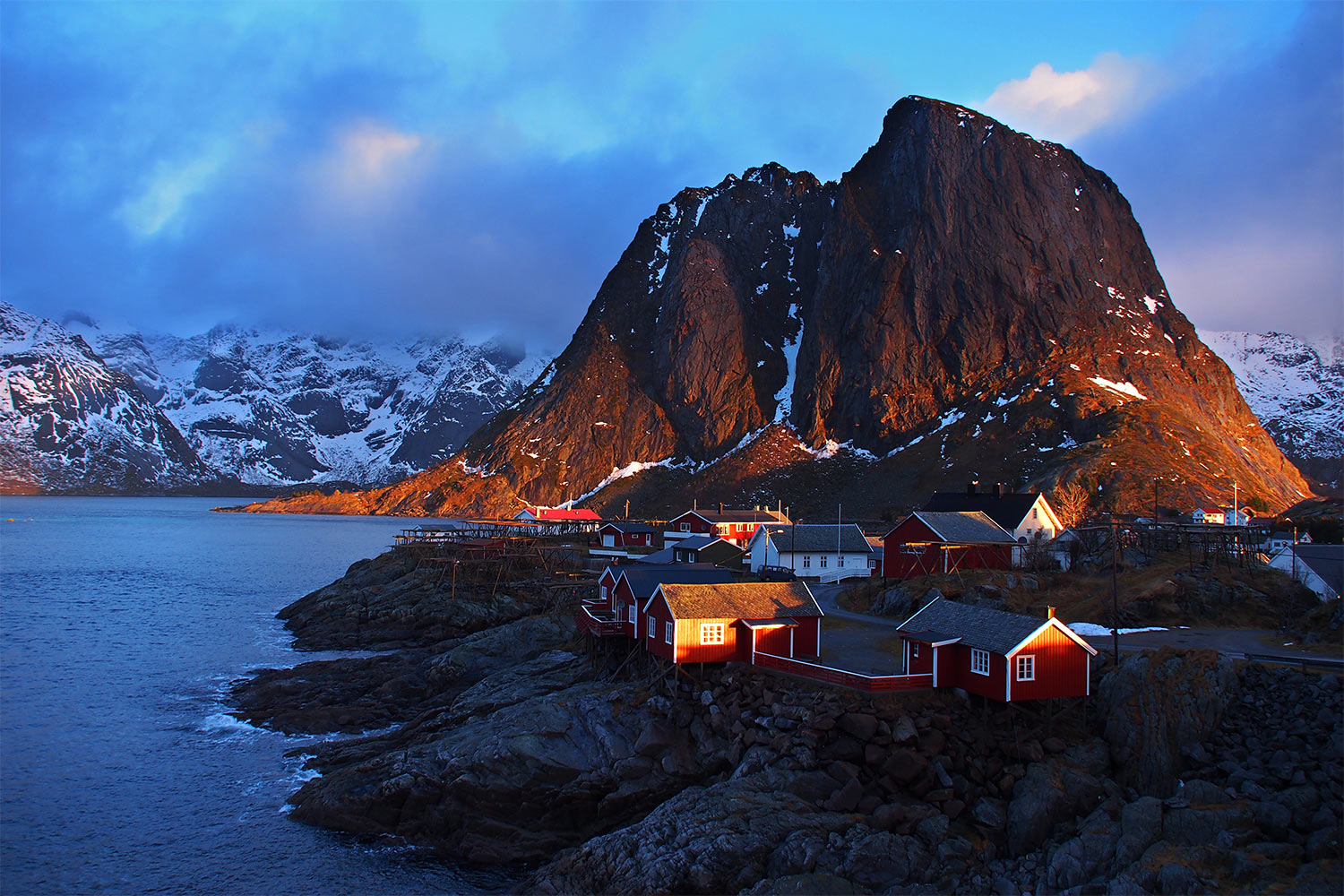 Hamnøya mit Festhæltinden . Hamnøya . Lofoten . 2013 (Foto: Manuela Hahnebach)