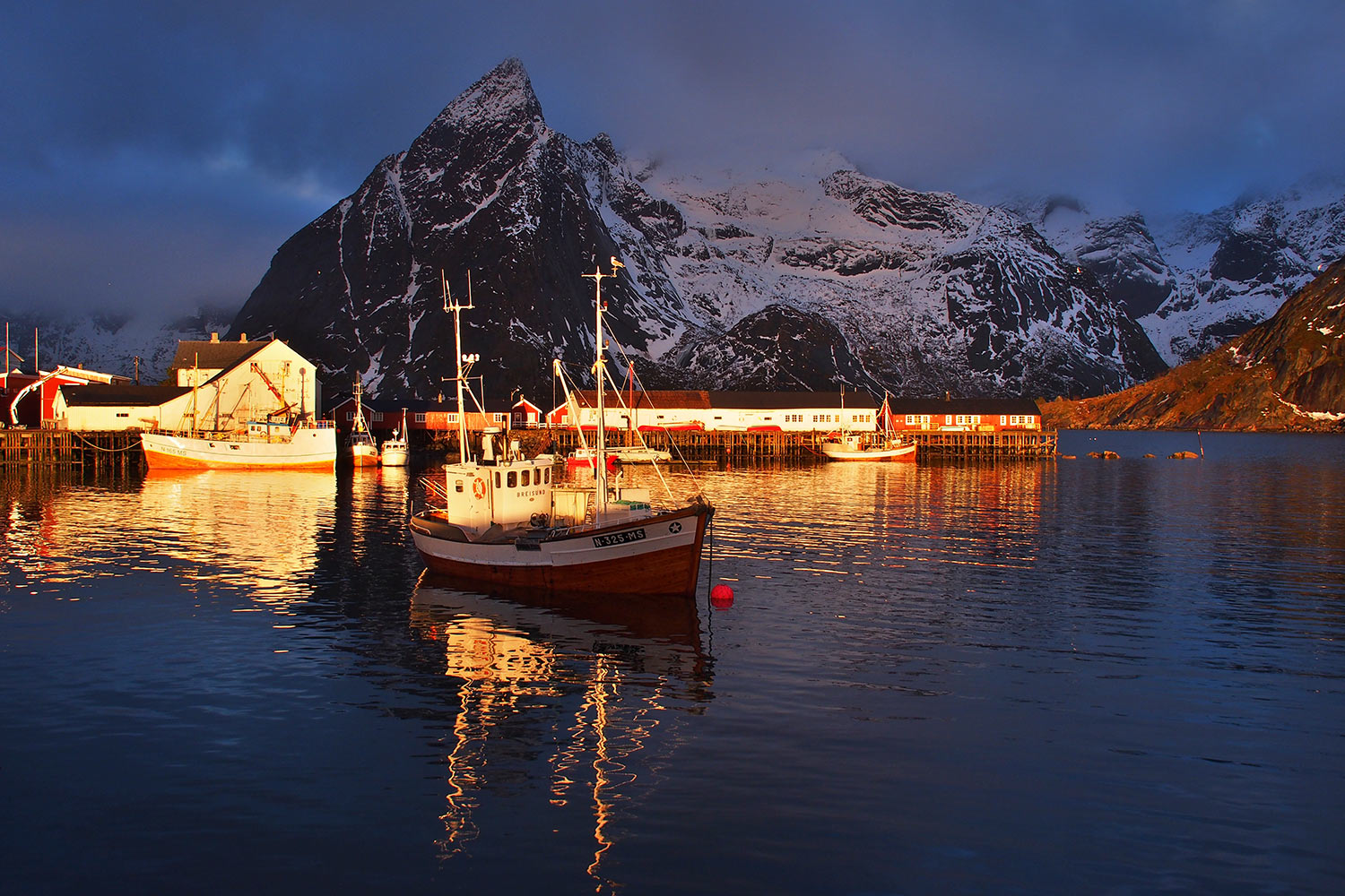 Hafen . Hamnøya . Lofoten . 2013 (Foto: Manuela Hahnebach)