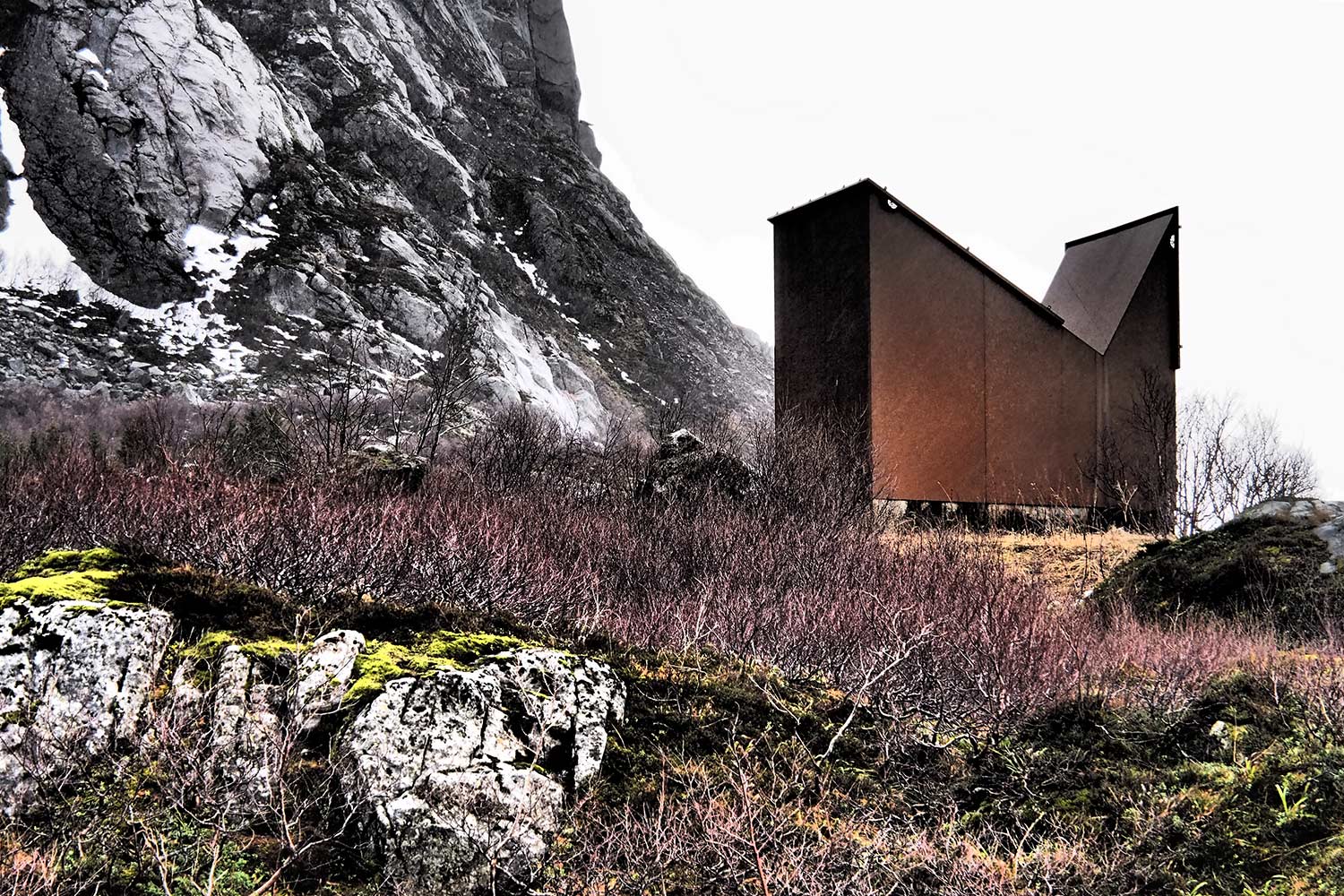 Architektenklo auf der Tunnelbaustelle . Hamnøya . Lofoten . 2013 (Foto: Manuela Hahnebach)