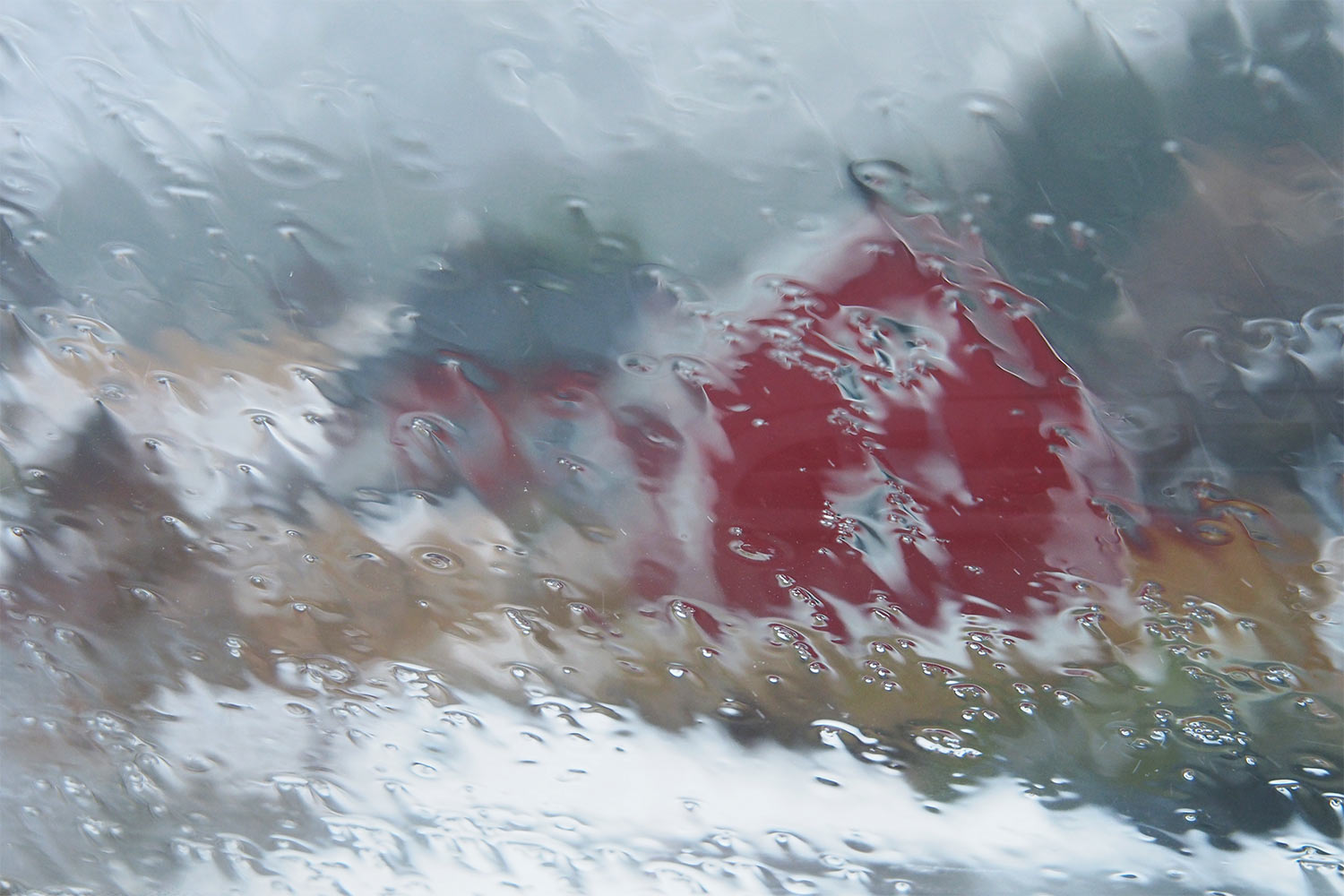 Regen in Nusfjord . Flakstadøya . Lofoten . 2013 (Foto: Manuela Hahnebach)