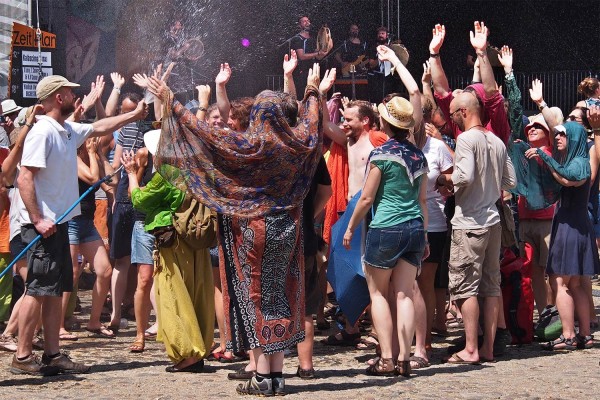 Publikum . Calàscima (Italien) . TFF . Rudolstadt . 2015 (Foto: Manuela Hahnebach)