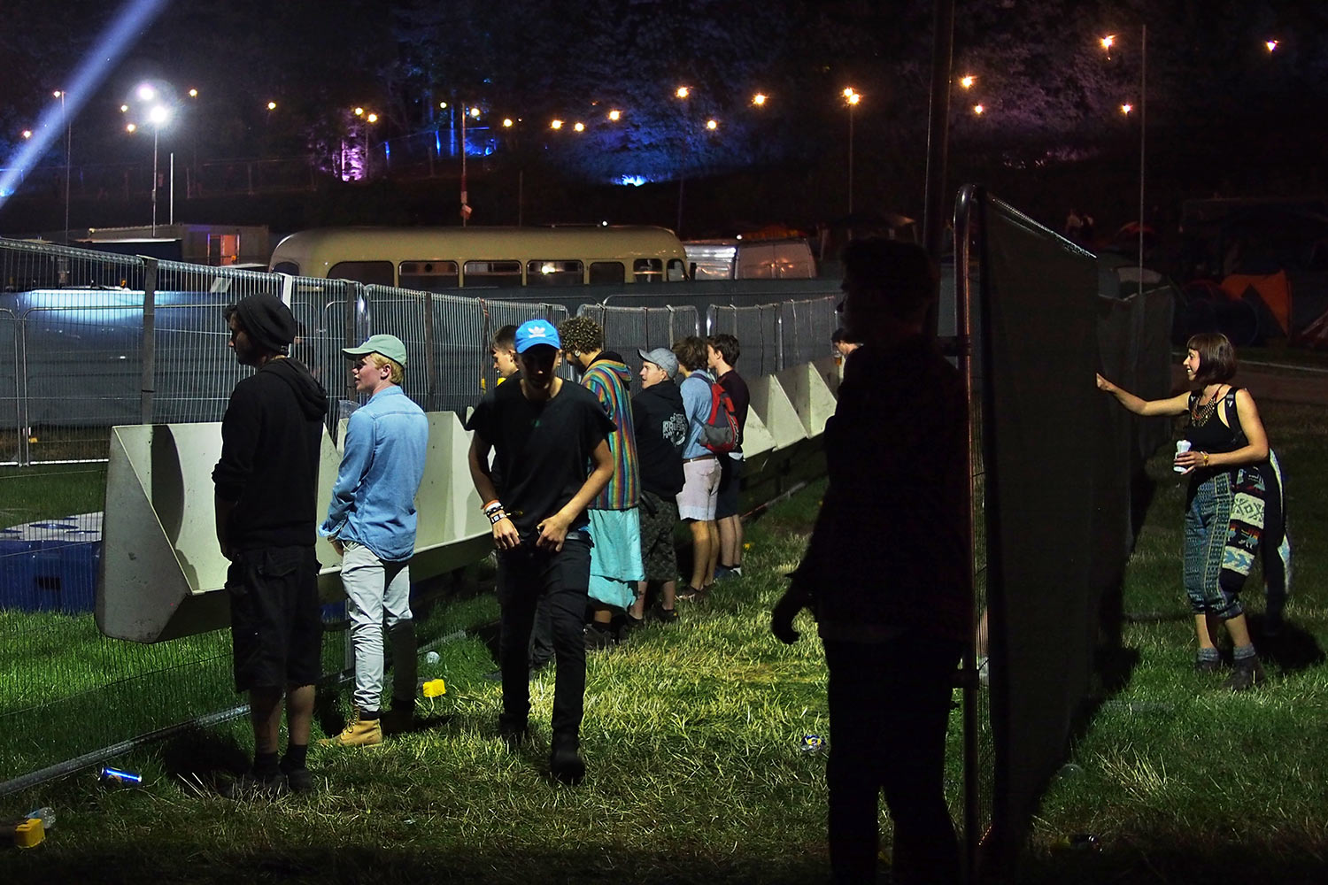 EM087154-mh-2016-08-11-suedengland-boomtown-pinkelrinne Spannerin . Boomtown Fair . bei Winchester . Sussex . Südengland (Foto: Manuela Hahnebach)