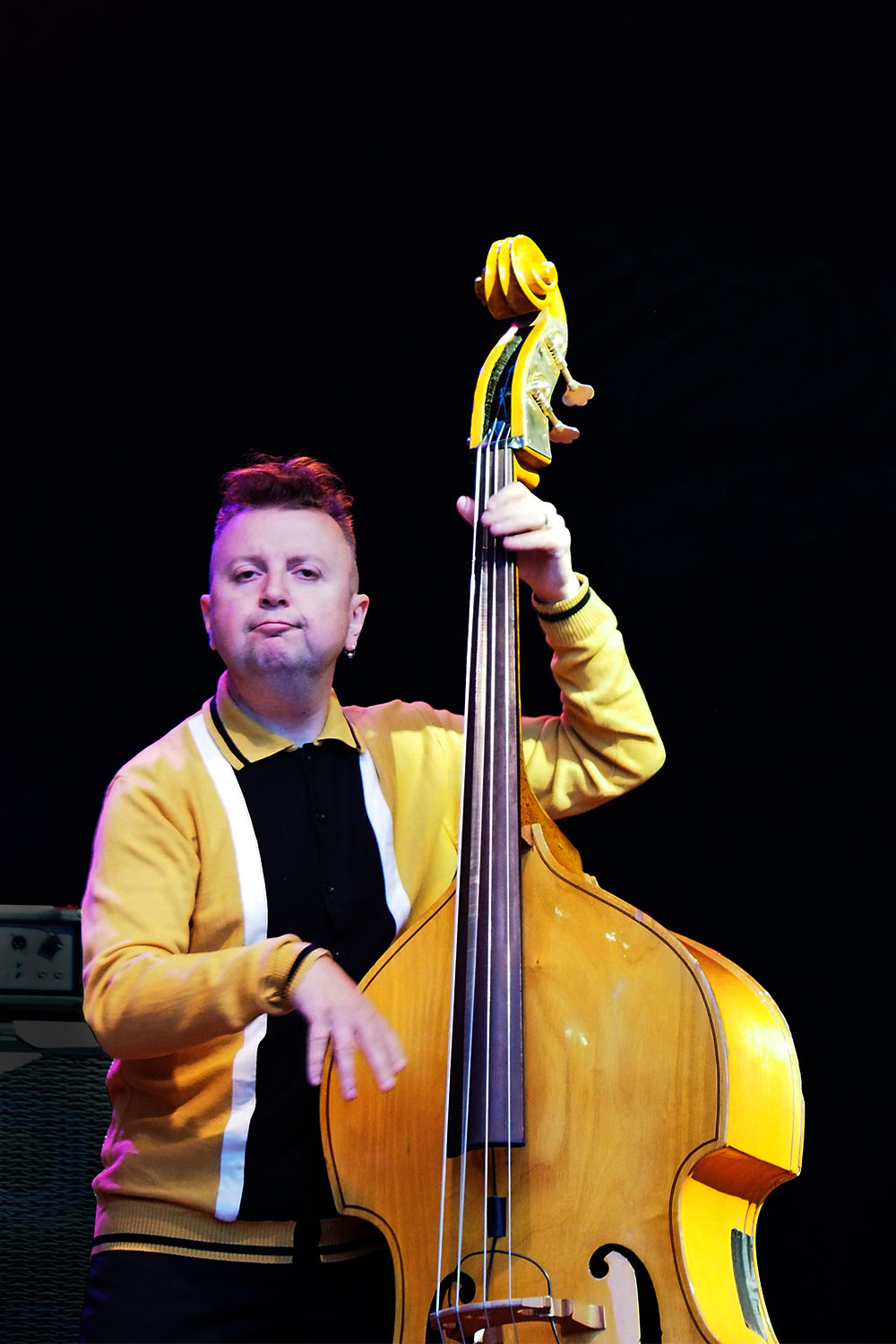 EM088630-mh-2016-08-14-suedengland-boomtown-wild-west-old-mine-imelda-may Imelda May . Old Mine in Wild West . Boomtown Fair . Matterley Estate bei Winchester . Sussex . Südengland (Foto: Manuela Hahnebach)