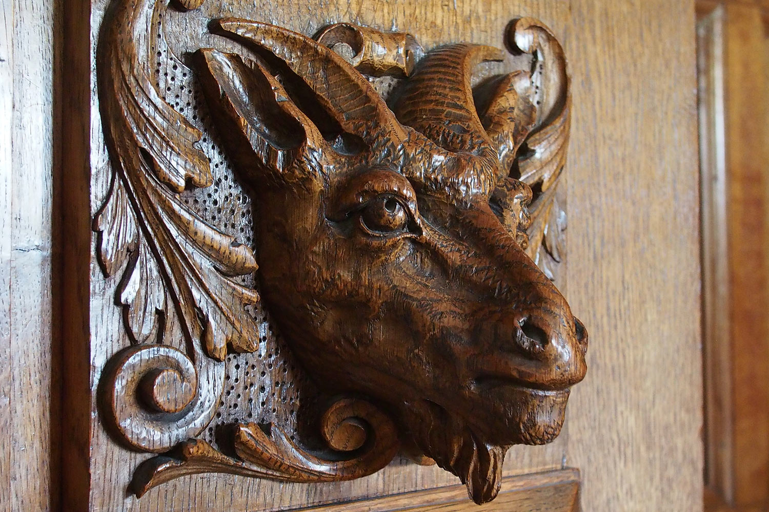 Holzschnitzerei im Flur . Lanhydrock House . Cornwall . Südengland (Foto: Manuela Hahnebach 2016)