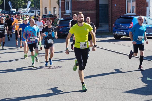 Südthüringentrail 2018 . Wichteltrail-Start im Simson-Gewerbepark