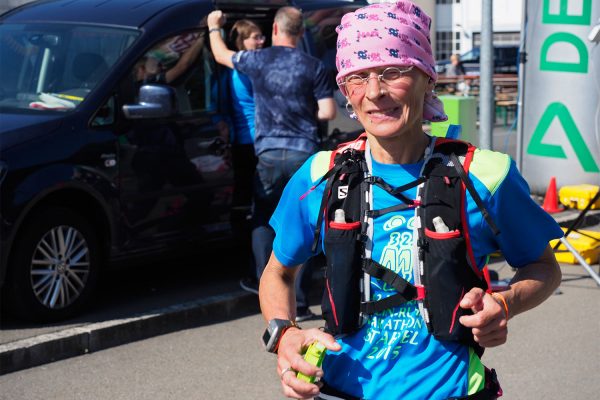 Südthüringentrail 2018 . Im Simson-Gewerbepark im Zieldurchlauf: Britta Hübner (Foto: Andreas Kuhrt)