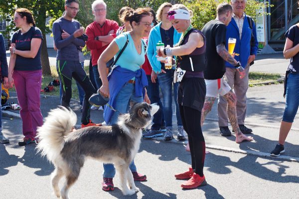 Südthüringentrail 2018 . Im Simson-Gewerbepark im Ziel: Romy Mey