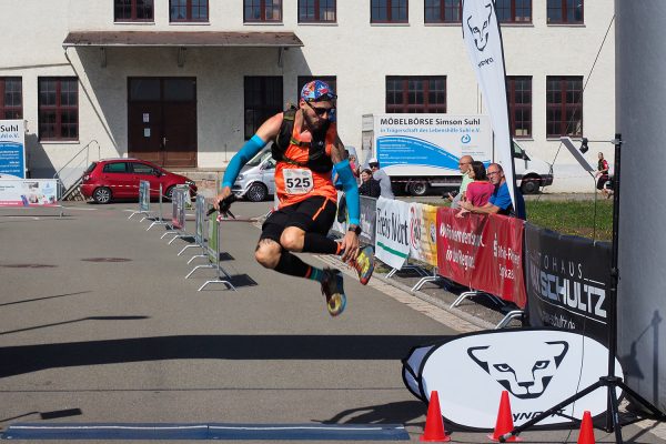 Südthüringentrail 2018 . Im Simson-Gewerbepark im Ziel: Marcel Meister