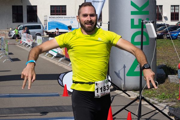 Südthüringentrail 2018 . Im Simson-Gewerbepark im Ziel: André Pflügner