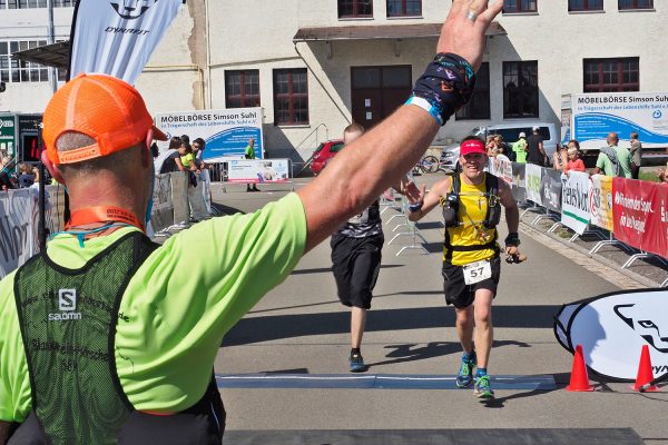 Südthüringentrail 2018 . Im Simson-Gewerbepark im Ziel: Kai Höhn