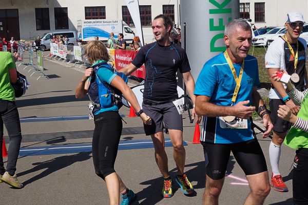 Südthüringentrail 2018 . Im Simson-Gewerbepark im Ziel