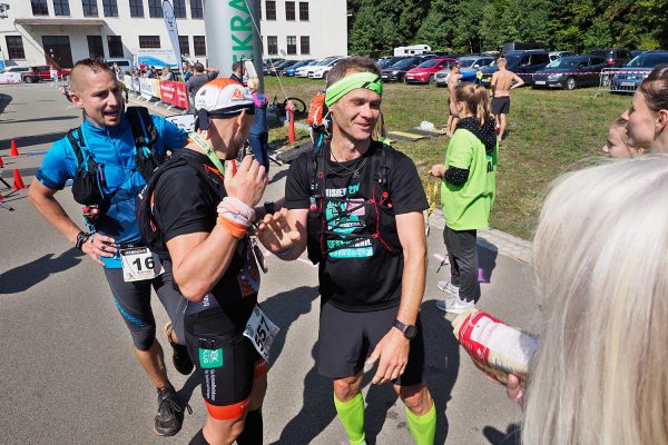 Südthüringentrail 2018 . Im Simson-Gewerbepark im Ziel: Richard Mühlwitz, Rick Korsawi & Steffen Semmler