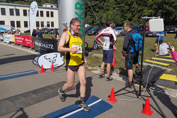 Südthüringentrail 2018 . Im Simson-Gewerbepark im Ziel: Kai Beermann