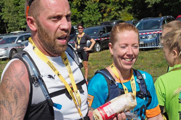 Südthüringentrail 2018 . Im Simson-Gewerbepark im Ziel: Christian + Nicole Wysocki