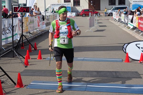 Südthüringentrail 2018 . Im Simson-Gewerbepark im Ziel: Carsten Weser