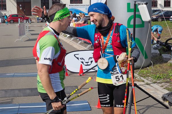 Südthüringentrail 2018 . Im Simson-Gewerbepark im Ziel: Carsten Weser, David Kandelhardt