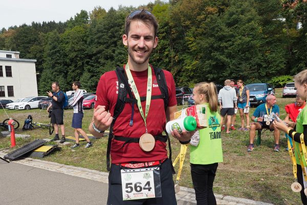 Südthüringentrail 2018 . Im Simson-Gewerbepark im Ziel: Dennis Kedziora