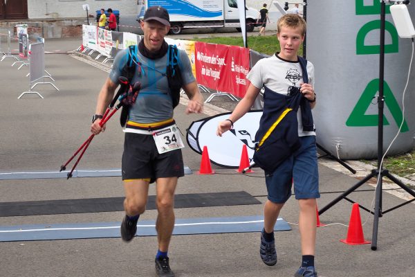 Südthüringentrail 2018 . Im Simson-Gewerbepark im Ziel: Matthias Kurz