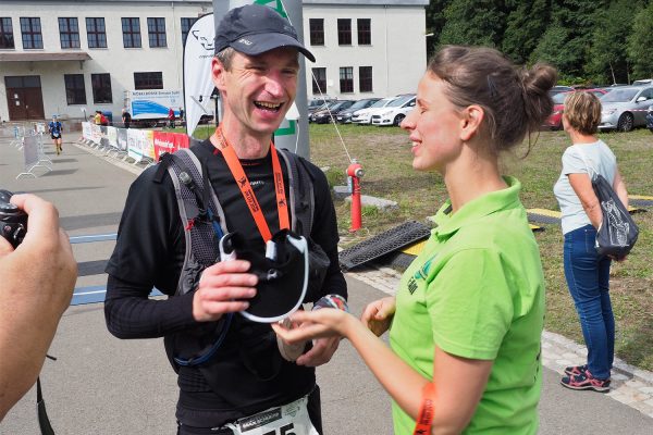 Südthüringentrail 2018 . Im Simson-Gewerbepark im Ziel: Henry Zorn