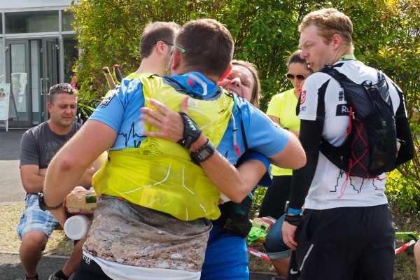 Südthüringentrail 2018 . Im Simson-Gewerbepark im Ziel: Carsten Schafft + Marlen Saam