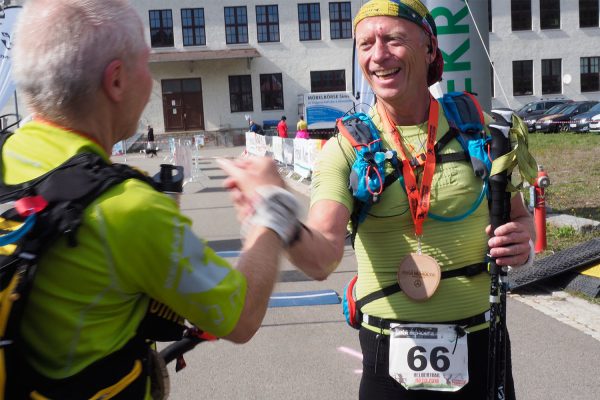 Südthüringentrail 2018 . Im Simson-Gewerbepark im Ziel: Gerhard Börner + Stefan Kempmann