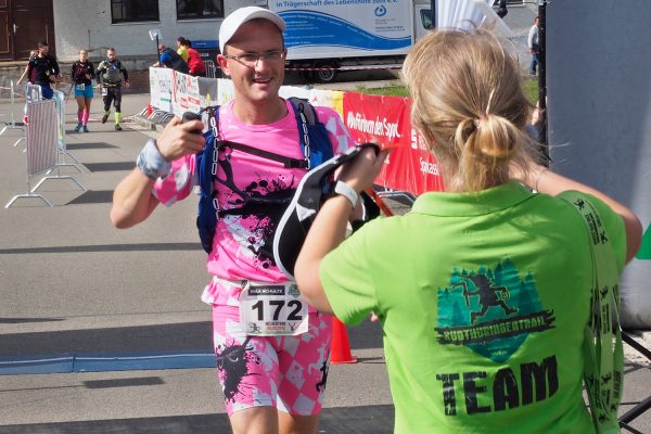 Südthüringentrail 2018 . Im Simson-Gewerbepark im Ziel: Bernd Kalinowski