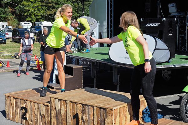 Südthüringentrail 2018 . Siegerehrung: Wichteltrail Master Women: 2. Birgit Scheler, 3. Regina Holzapfel