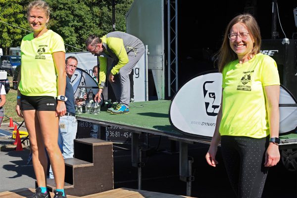 Südthüringentrail 2018 . Siegerehrung: Wichteltrail Master Women: 2. Birgit Scheler, 3. Regina Holzapfel