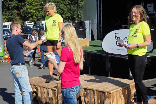 Südthüringentrail 2018 . Siegerehrung: Wichteltrail Master Women: 2. Birgit Scheler, 3. Regina Holzapfel