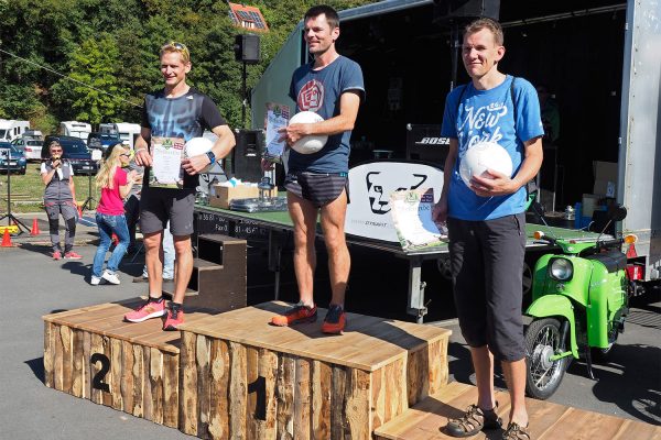 Südthüringentrail 2018 . Siegerehrung: Wichteltrail Master Men: 2. Michael Cebulla, 1. Alexander Bauer, 3. Robert Meißner