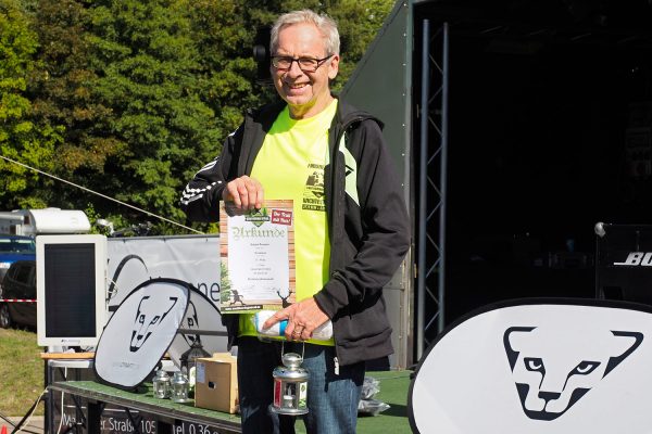 Südthüringentrail 2018 . Siegerehrung: Wichteltrail Grand Master Men: 1. Roland Krämer