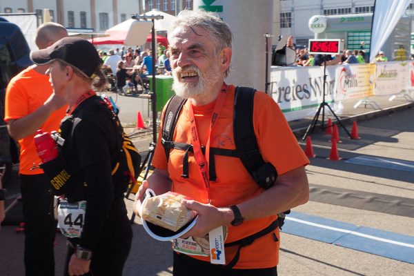 Südthüringentrail 2018 . Im Simson-Gewerbepark im Ziel: Gerd Hantsche