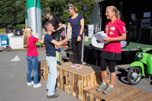 Südthüringentrail 2018 . Siegerehrung: Heldentrail Master Women: 2. Nicole Sasse, 1. Ines Melzer, 3. Karen Keller