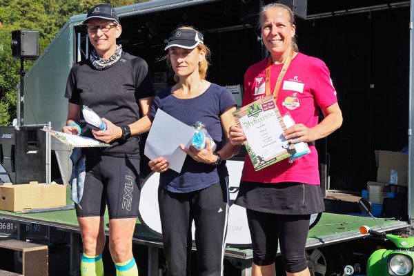 Südthüringentrail 2018 . Siegerehrung: Heldentrail Master Women: 2. Nicole Sasse, 1. Ines Melzer, 3. Karen Keller