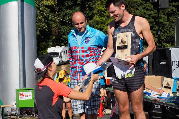 Südthüringentrail 2018 . Siegerehrung: German Trailrunning Cup: Smart Cup Männer: 3. Jörg Schubert, 1. Alexander Bauer